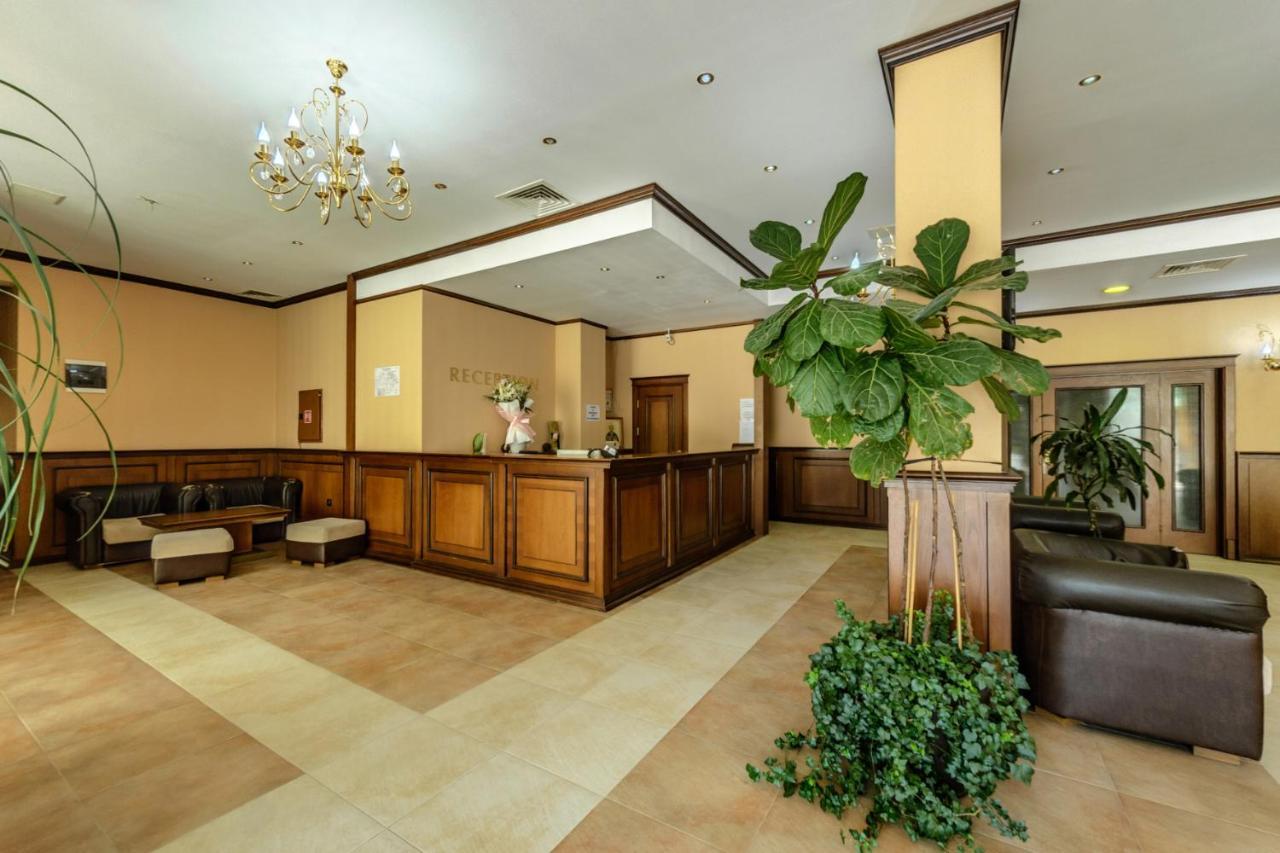 Хотел Магнолия, Hotel Magnoliya Panichishte Eksteriør billede