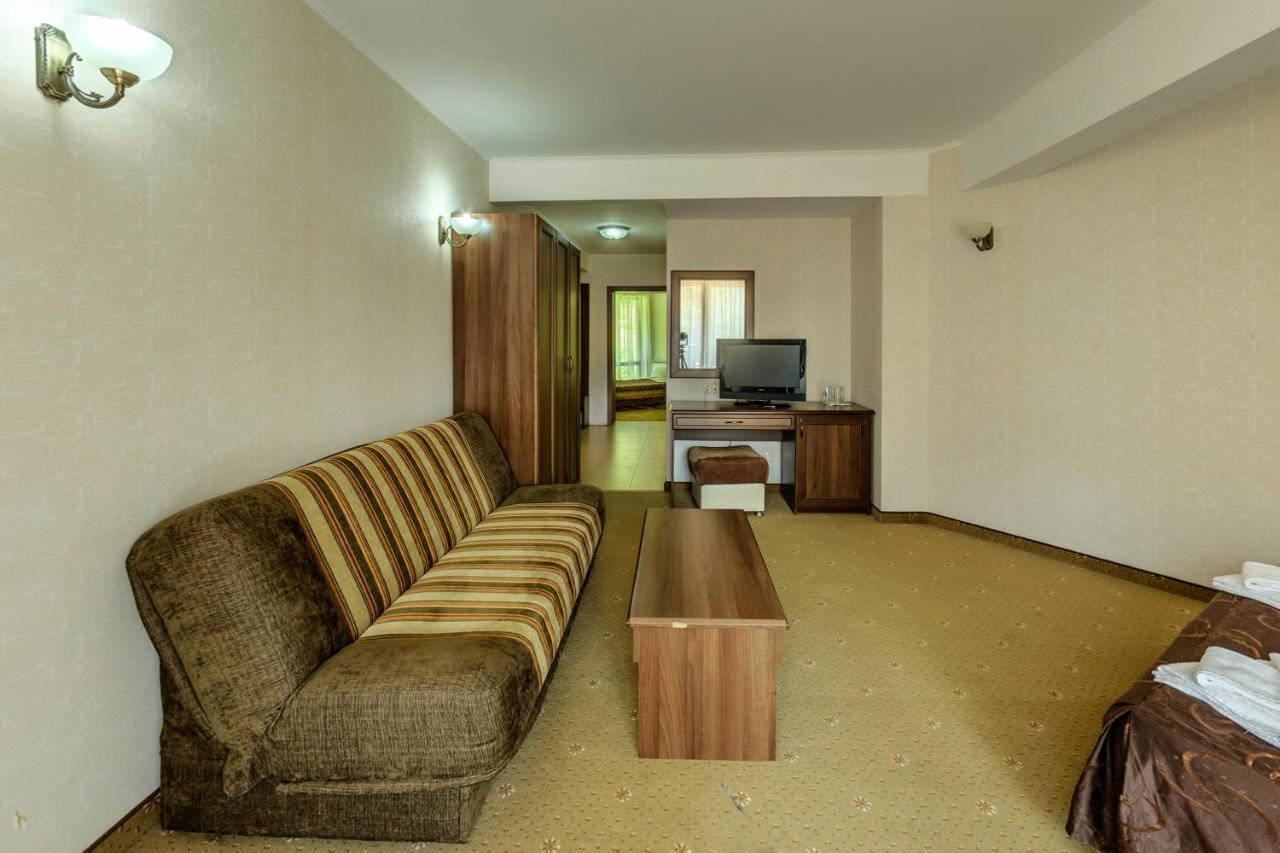 Хотел Магнолия, Hotel Magnoliya Panichishte Eksteriør billede